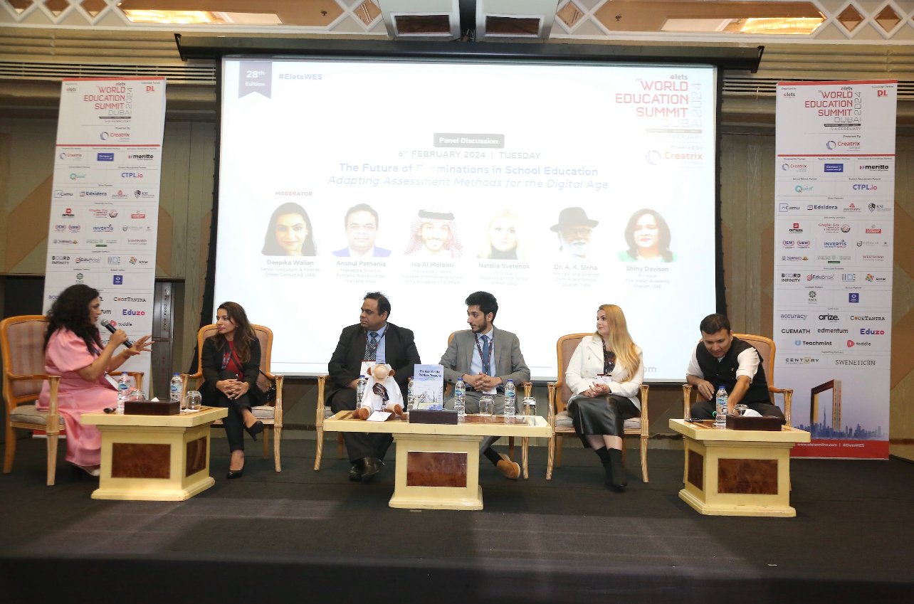 Natalia Svetenok speaking with microphone